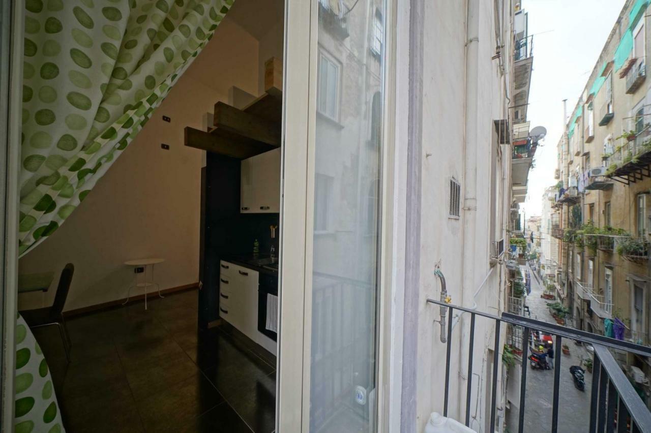 I Ruggiero Apartment Napoli Bagian luar foto